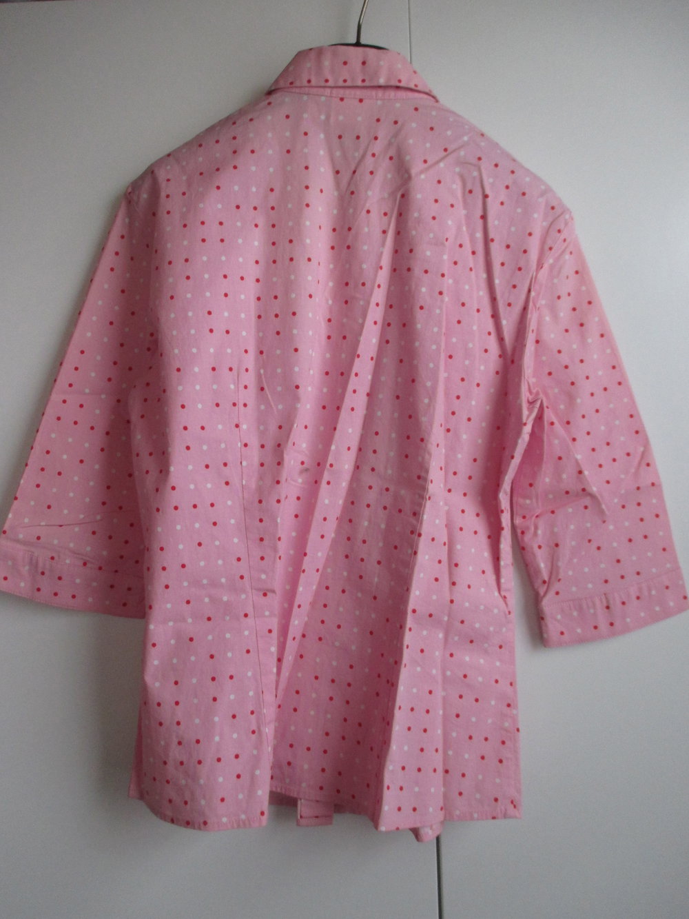 zuckersüße Bluse von Esprit, rosa mit Pünktchen, Gr. 38 