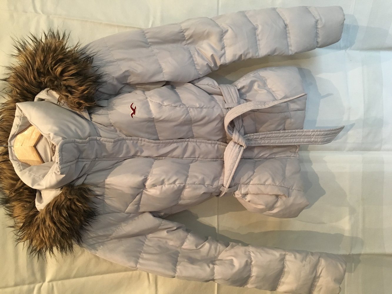 Beige Daunenjacke von Hollister
