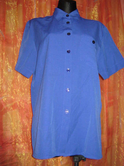 NEU * Klassisch * apart * Kurzarm * Hemd- Bluse ''LineaV'' Gr. 38- 40/ S- M * royal- königs- mittel- kornblumen- blau *