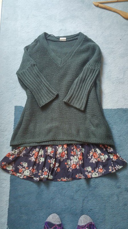 Tannengrüner Strickpulli 