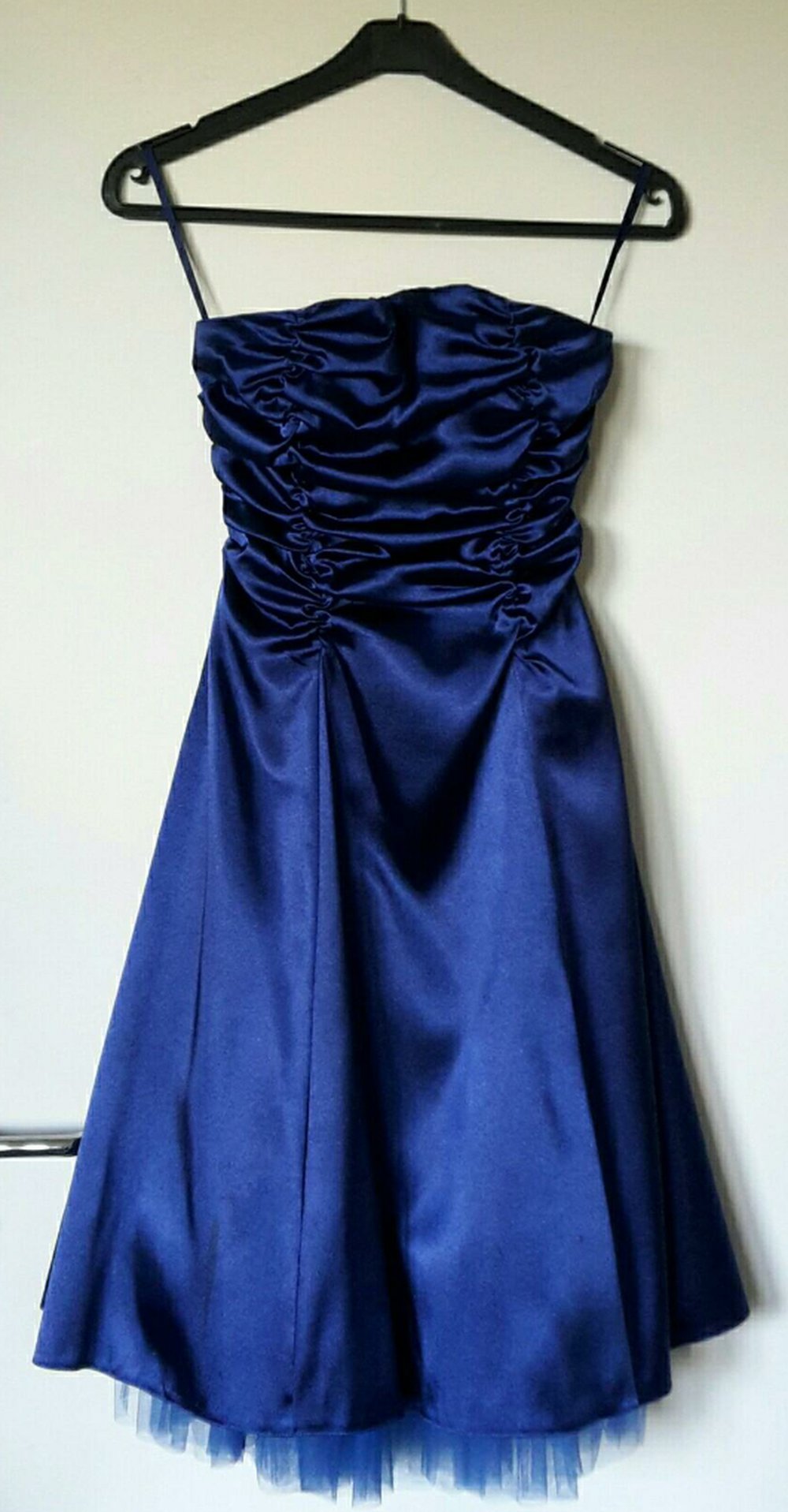blaues Cocktailkleid