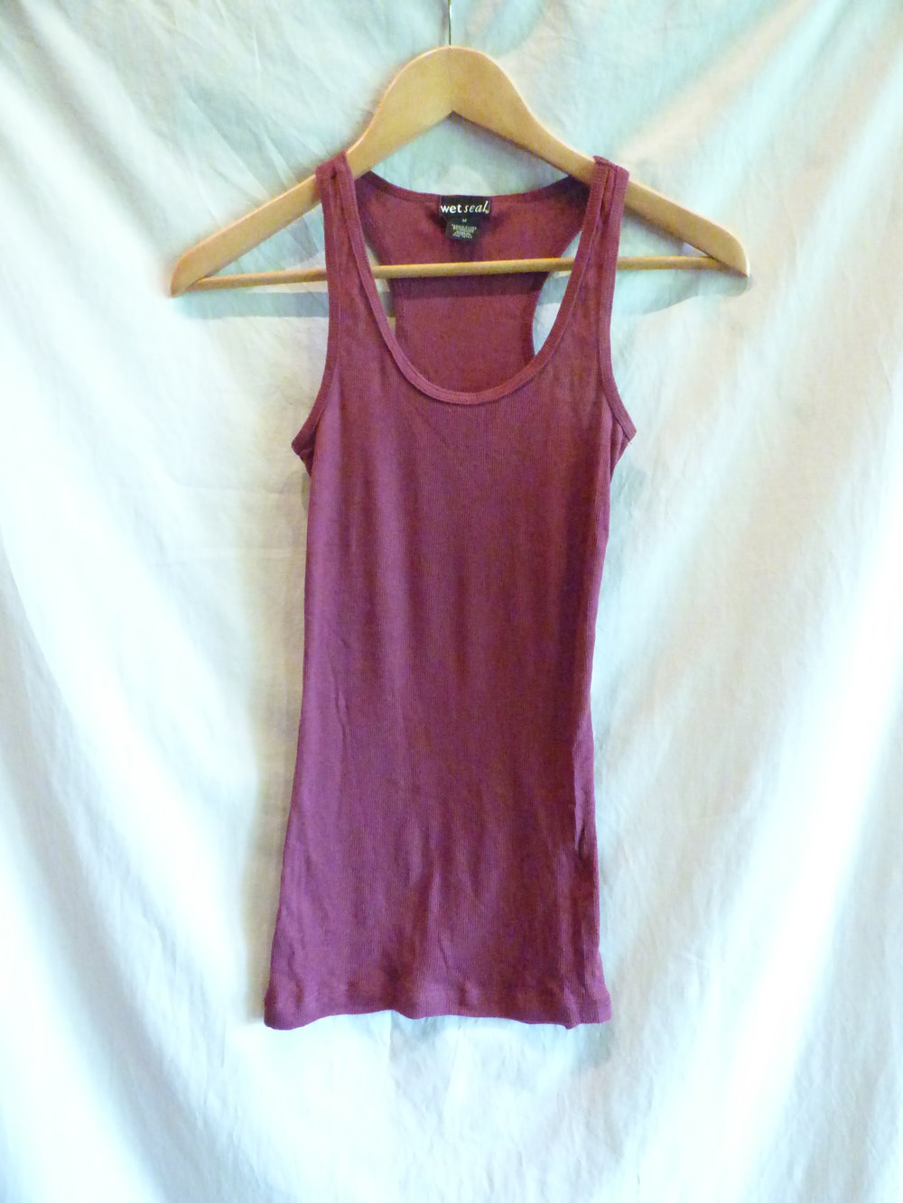 Hübsches rotes Rippentop