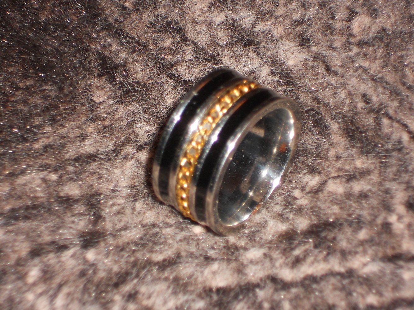 Sehr schöner Ring in Gr. 19 mm