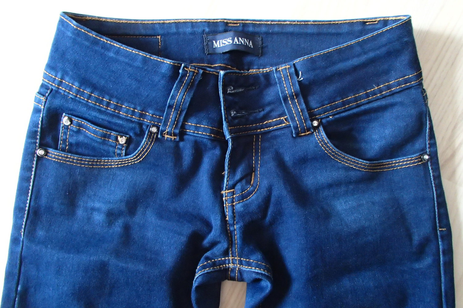 Königsblaue Chinohose