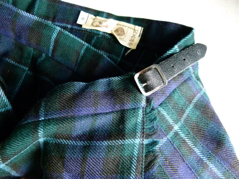 Ladies Kilt Schottenrock, dunkelblau grüner Tartan aus reiner Schurwolle, Schottland British Retro Folklore Vintage Scots Outlander