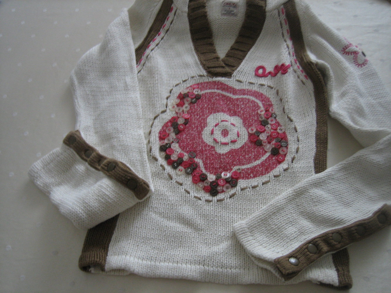 Kapuzenpulli Strick mit Verzierungen