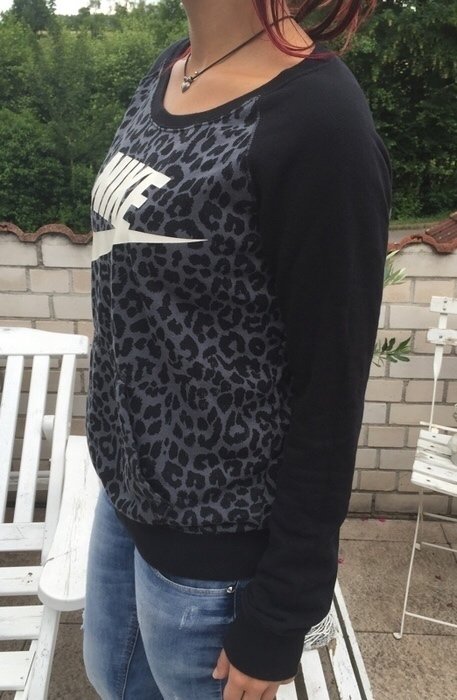 Blogger Nike Pullover ausverkauft Sweater Leo grau Gr. S neuwertig schwarz