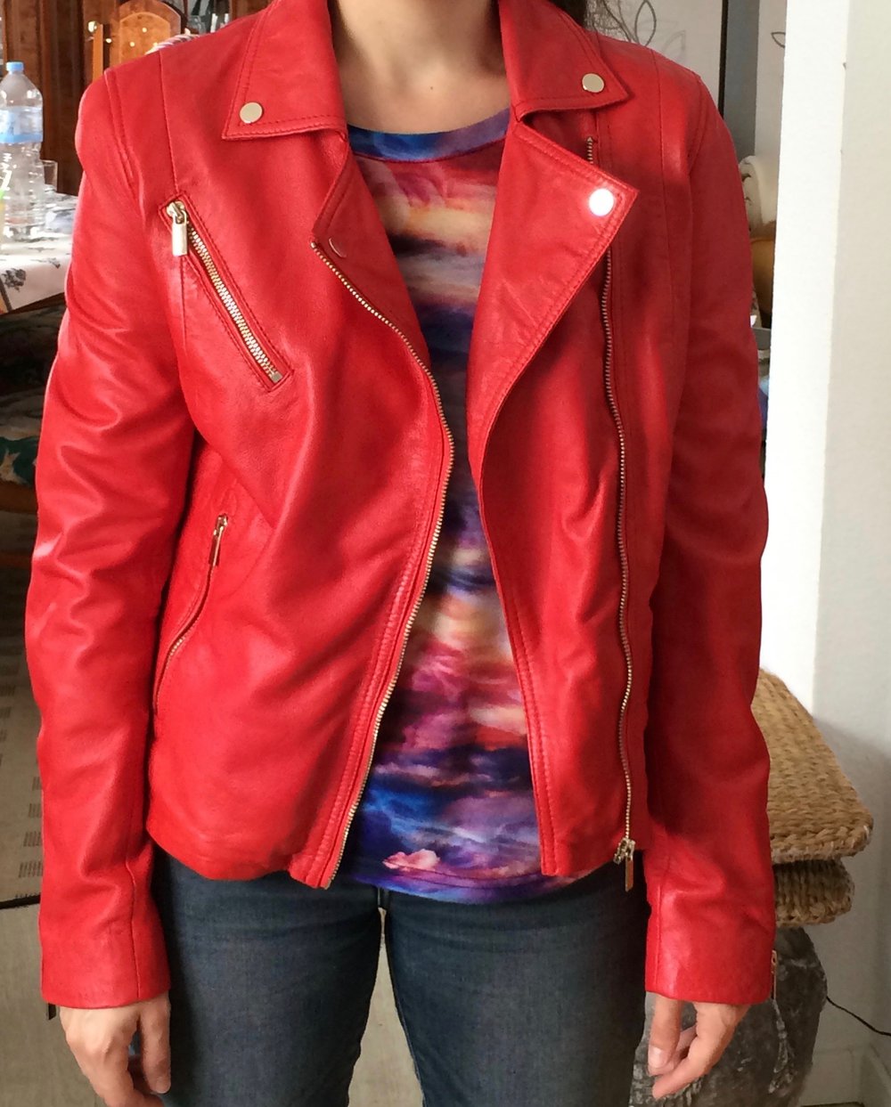 Rote Echtlederjacke von Stradivarius S