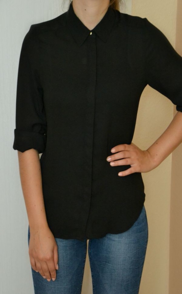 Schwarze Chiffon Blogger Bluse mit Kragen 34 XS NEU