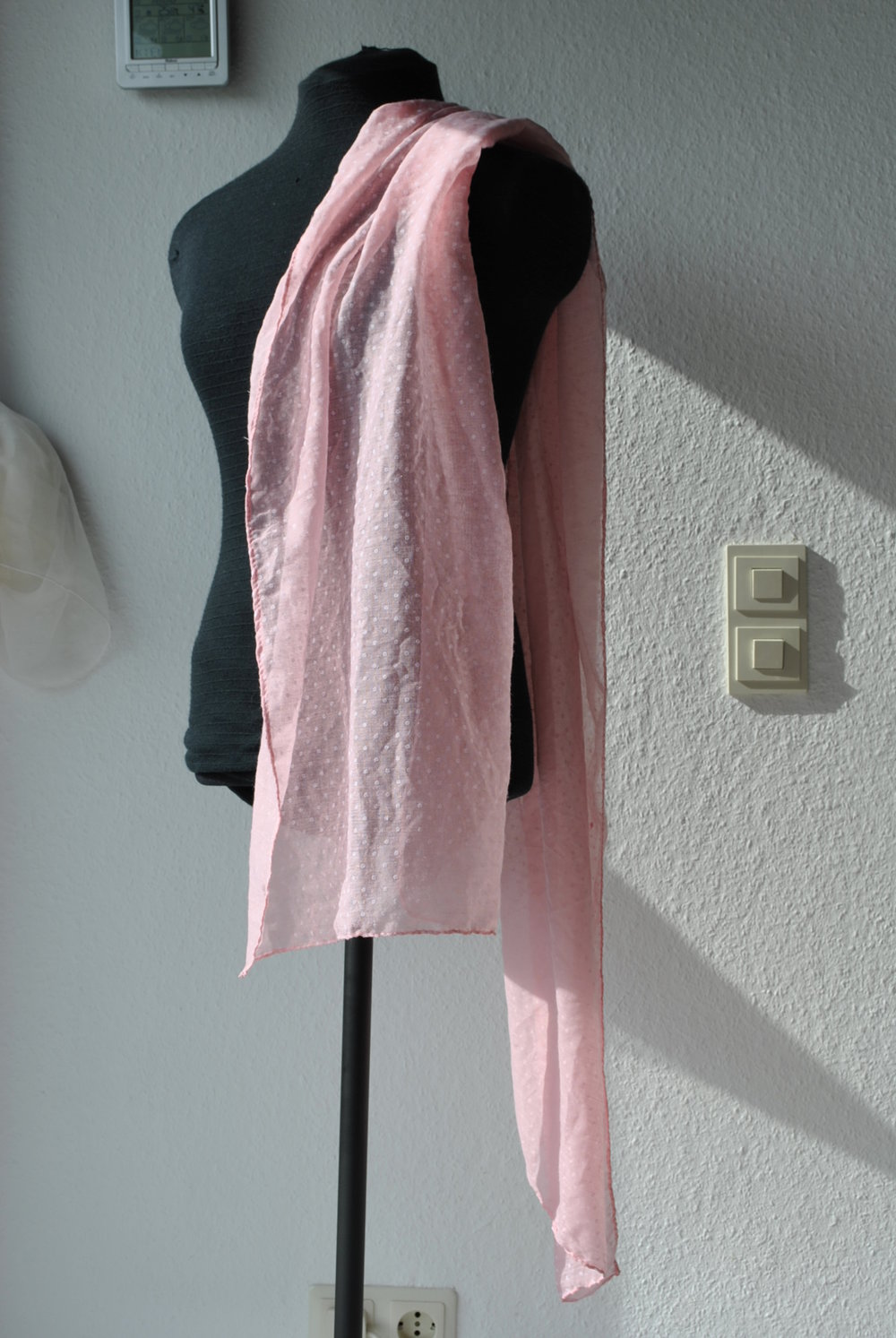 Schal rosa mit weissen Pünktchen Punkten Dots