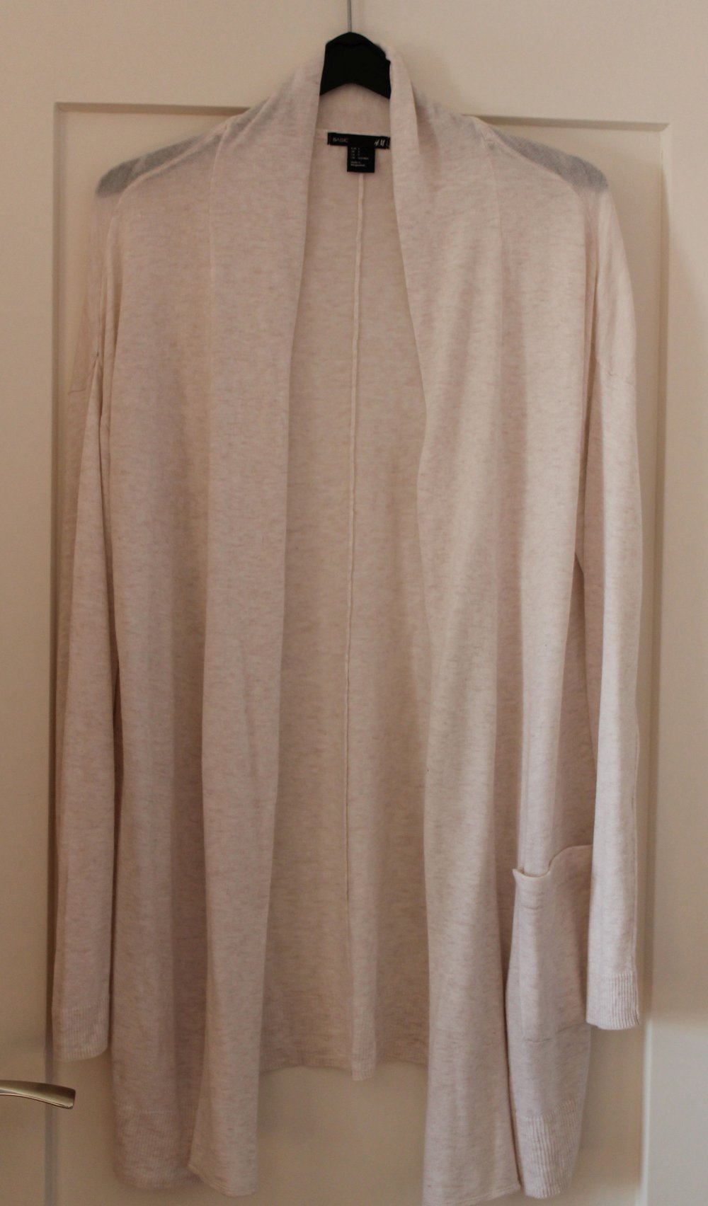 Zarter Cardigan, 36 / 38 Jacke, Strickjacke, Jäckchen, creme, H&M, S mit Tuch in rosa