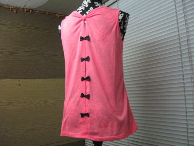 *** Verspieltes ~ Raffinierter ~ Rücken ~ Top ***