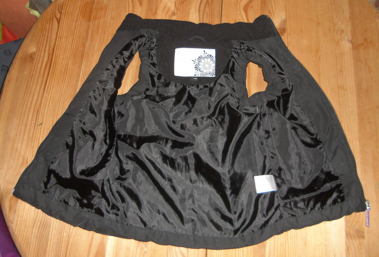 Crash one- schöne wattierte- Outdoor-Weste Gr.128  