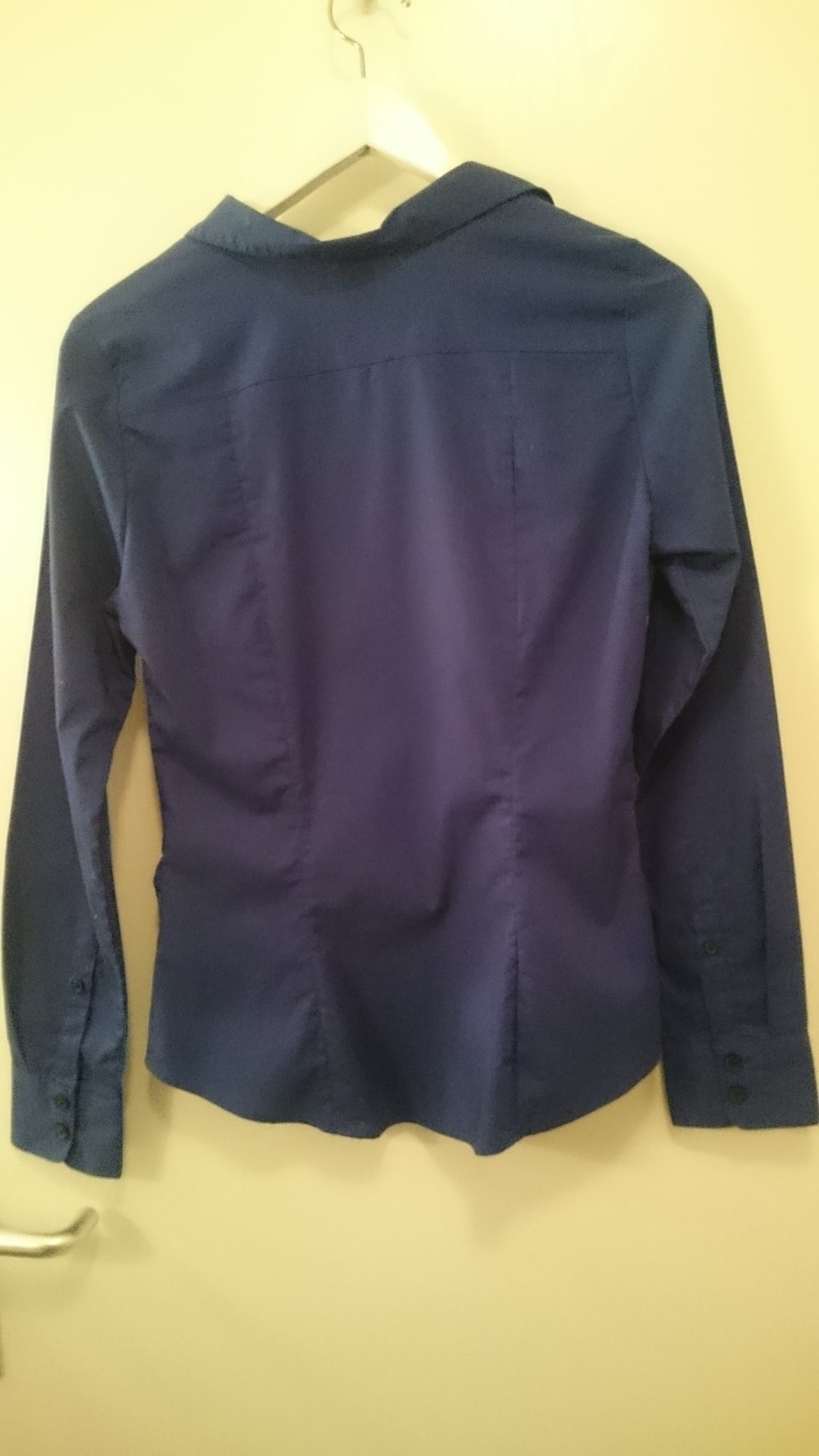 Royalblaue Bluse mit Details (Nie getragen!)