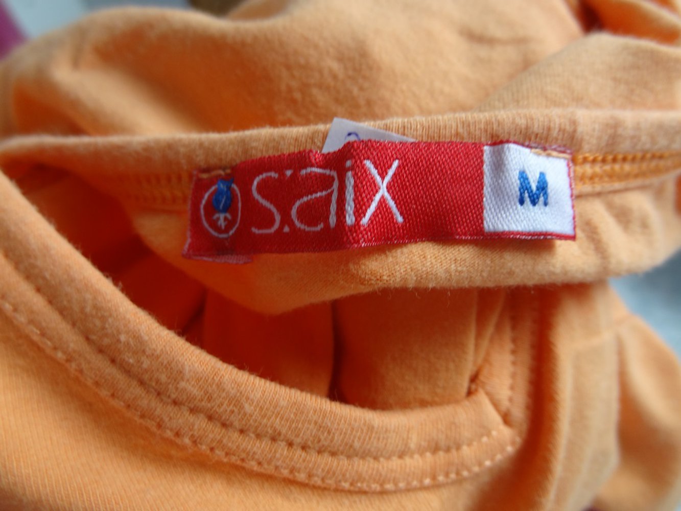 Orangenes T-Shirt mit Pailletten und Glitzer Gr M 152/158