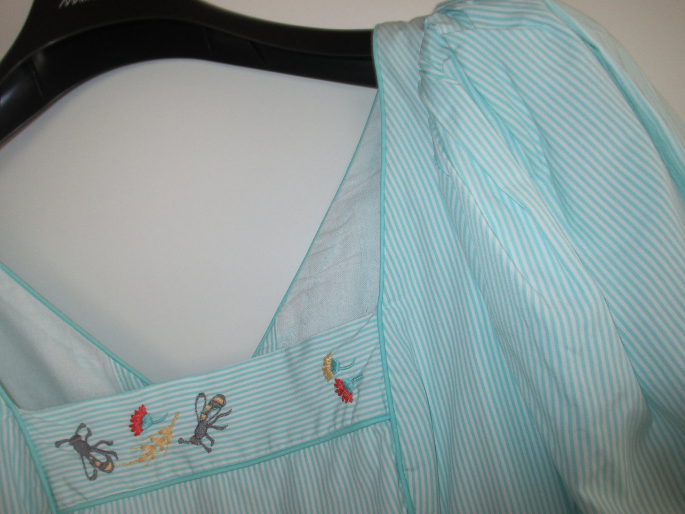 Dind`l, Landhauskleid