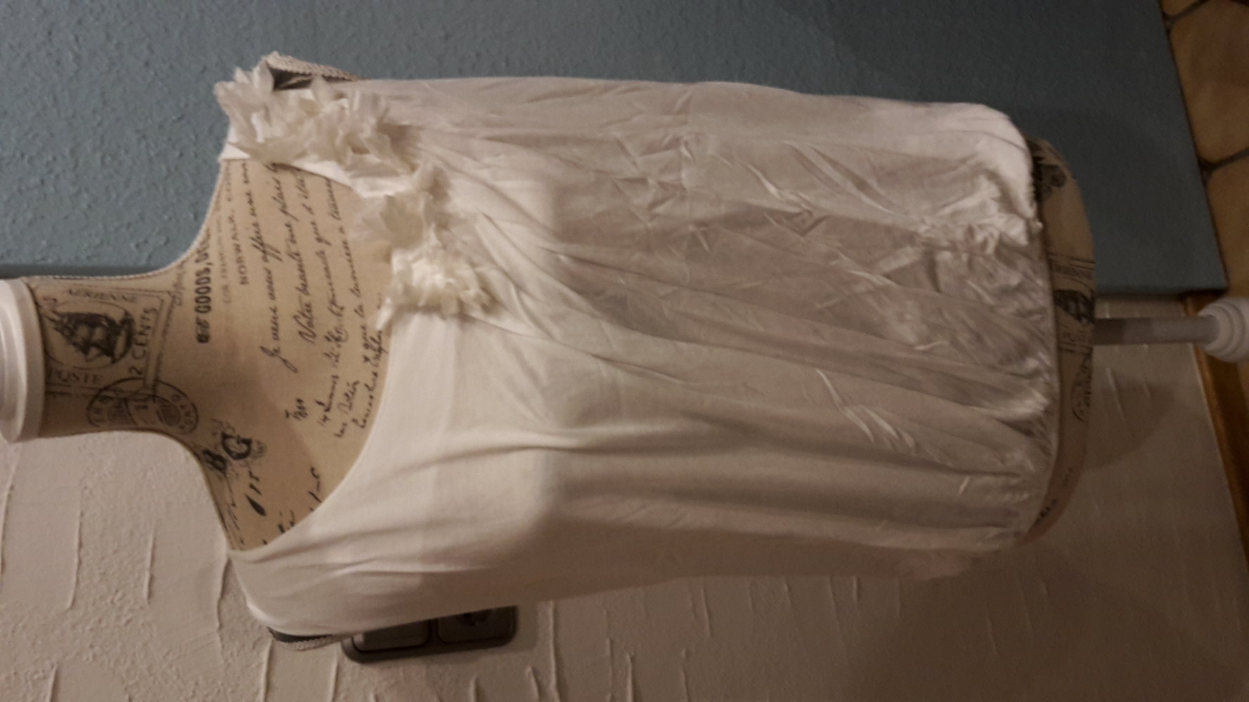 Hallhuber Sommertop weiß mit Rosen 