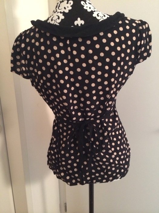 gepunktete Bluse mit Schleife, tailliert Primark