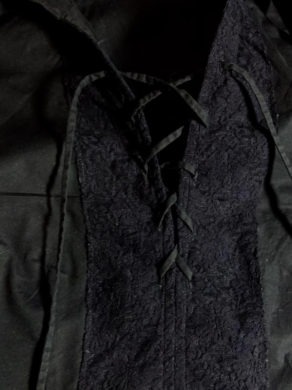 Schwarze Bluse im Gothic Stil Spitze Schnüre Emo Gr. 38 Gr. S