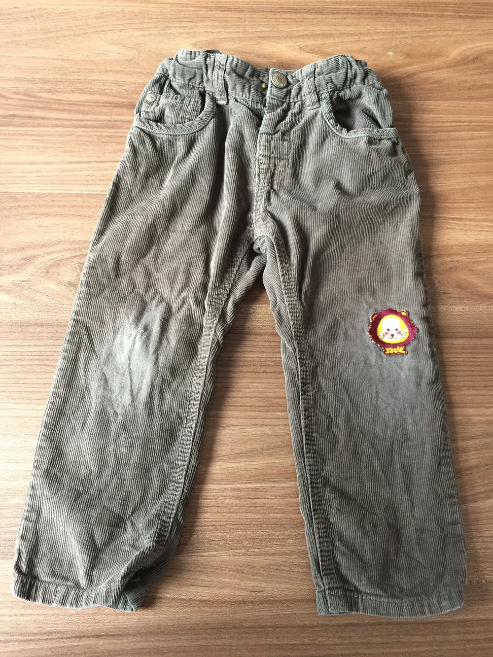Braune Cordhose Gr. 94