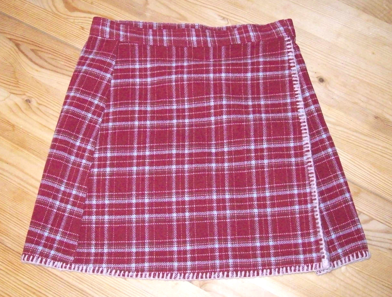 BEnetton- toller Wollrock, 25% Wolle Gr.160cm