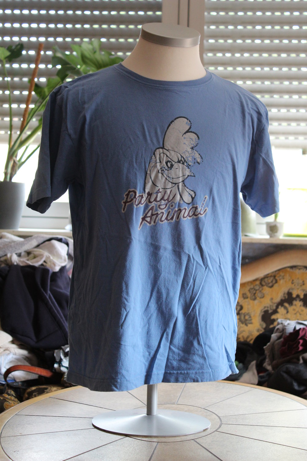 T-Shirt Party Animal von Reward vintage used hellblau Größe M