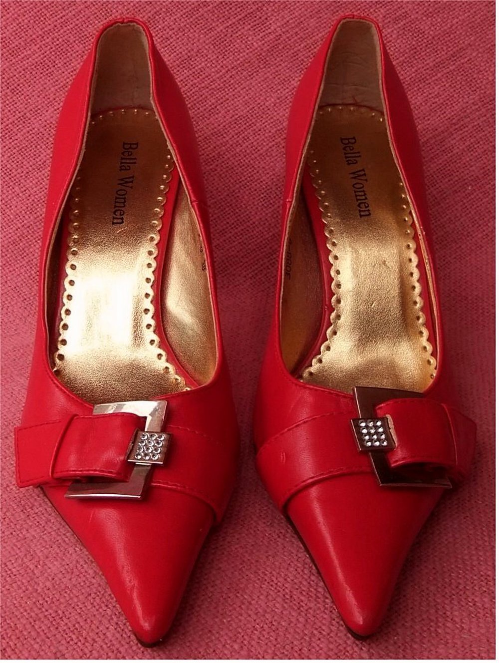 Spitzlaufende Bella Women Pumps rot mit Schnalle - Größe 38 - Absatz ca.8,5 cm