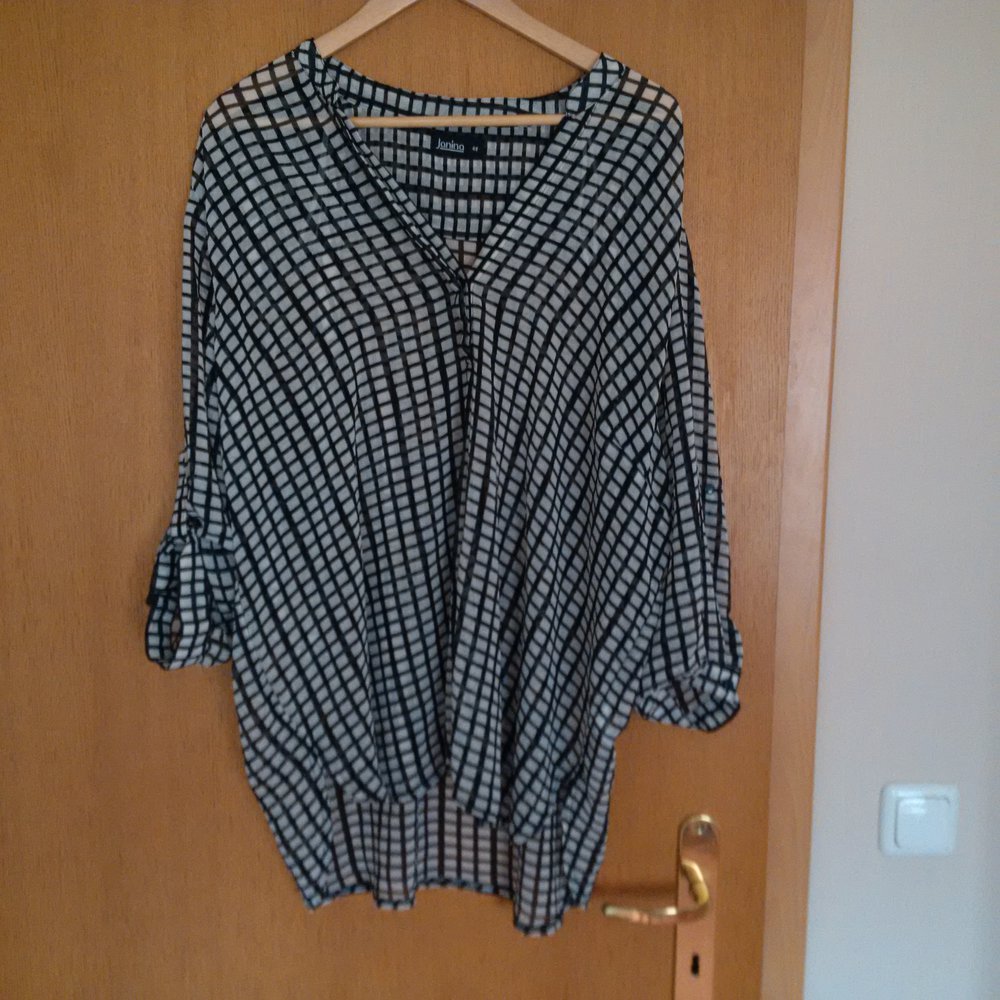 schwarz-weiße leichte Bluse