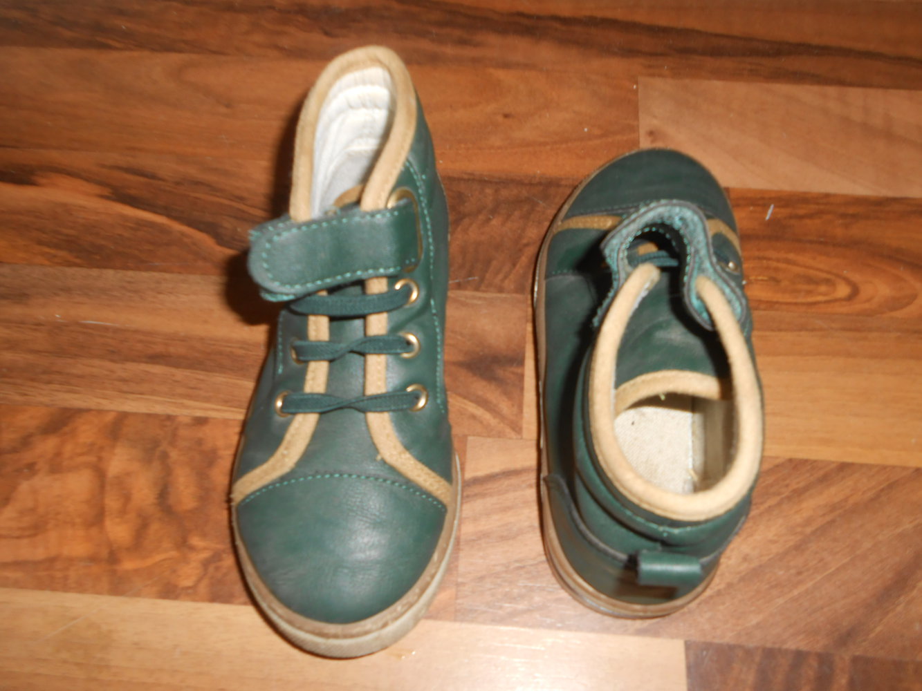 Sneakers grün 26 Turnschuhe