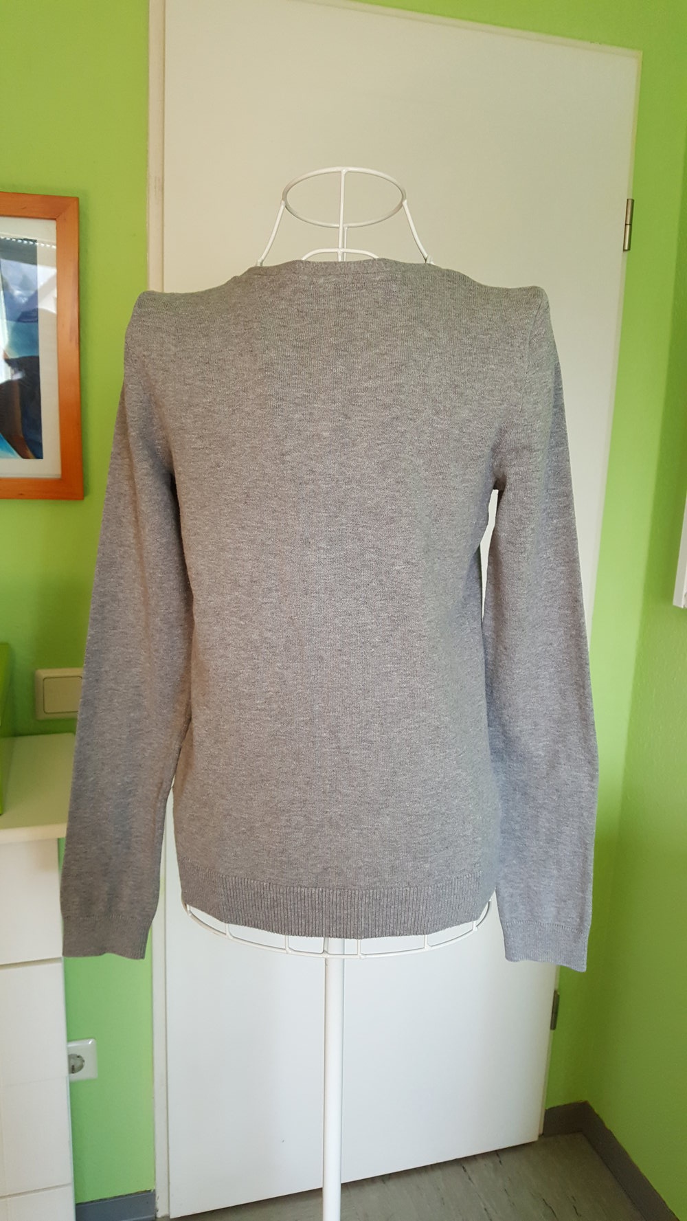 251. Grauer Cardigan von H&M, Gr. 36