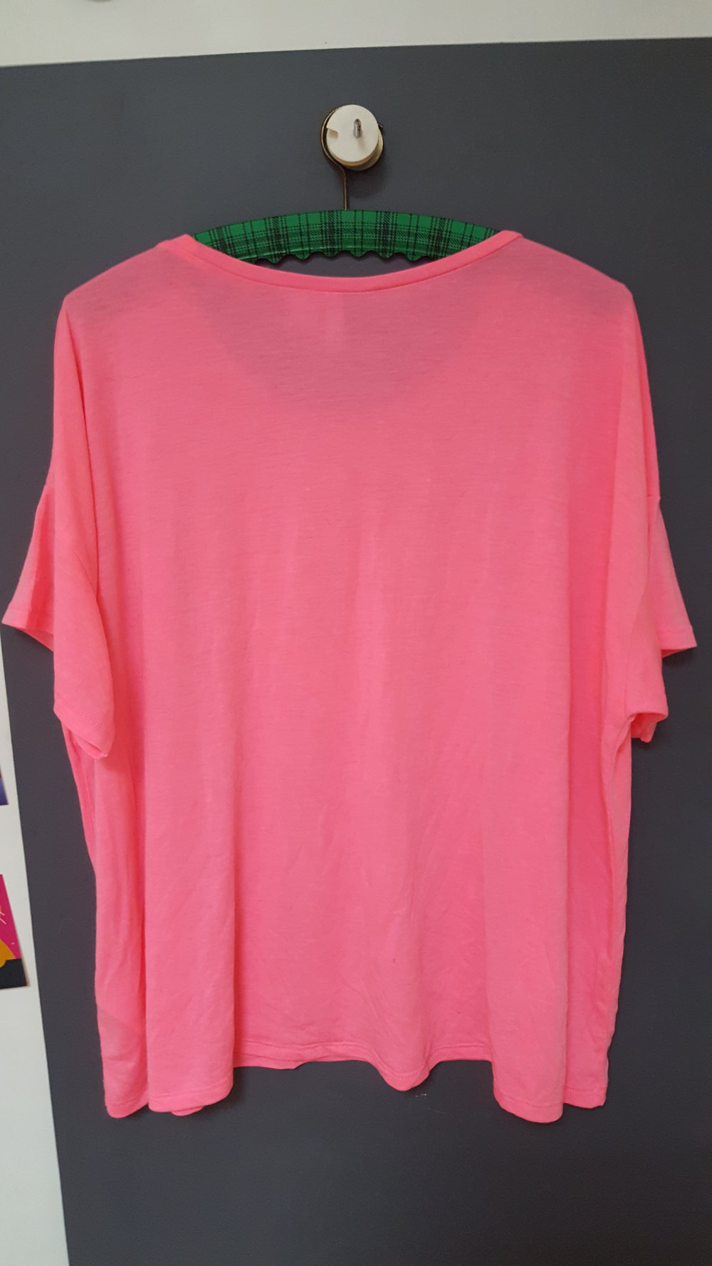 Oversize Shirt in Neon Pink