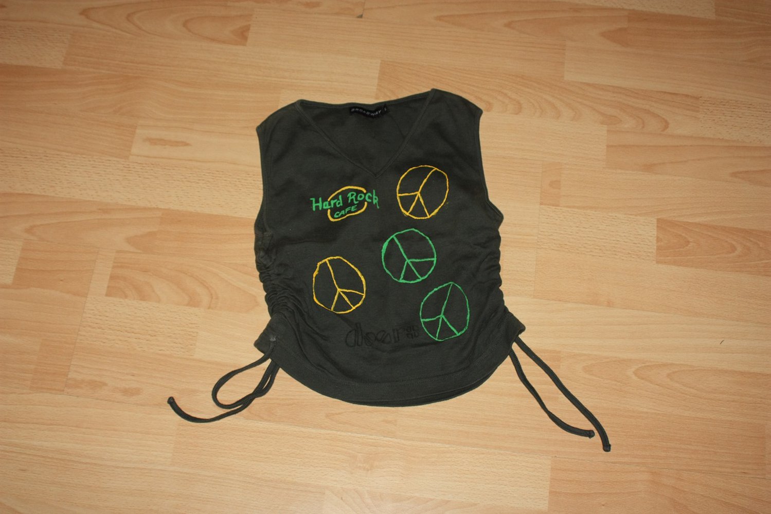 Kurzes Crop Top, Gr. S, Peace Zeichen