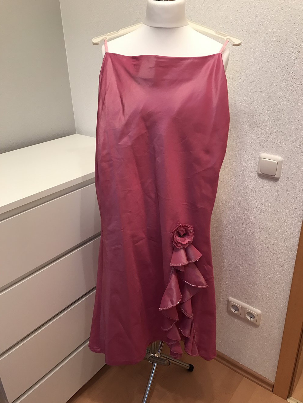 *Schönes auffälliges rosafarbiges 2-teiliges Abendkleid  Gr.36*