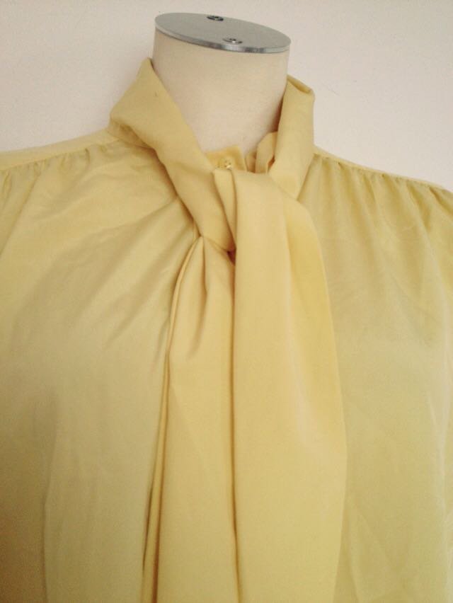 Exclusive Design Vintage Schluppenbluse 