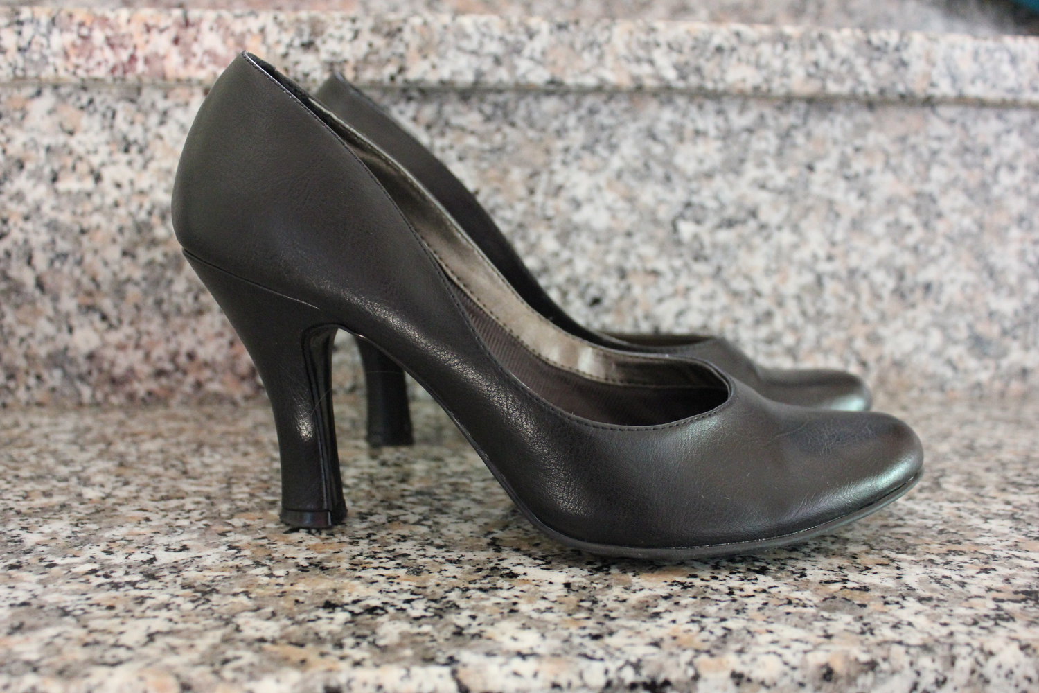 Schwarze Pumps