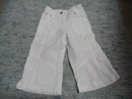 süße Caprihose von Kanz mit toller Stickerei Gr. 98