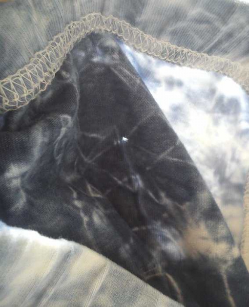 H&M Weiß-blaue Batik-Leggings Gr. 38