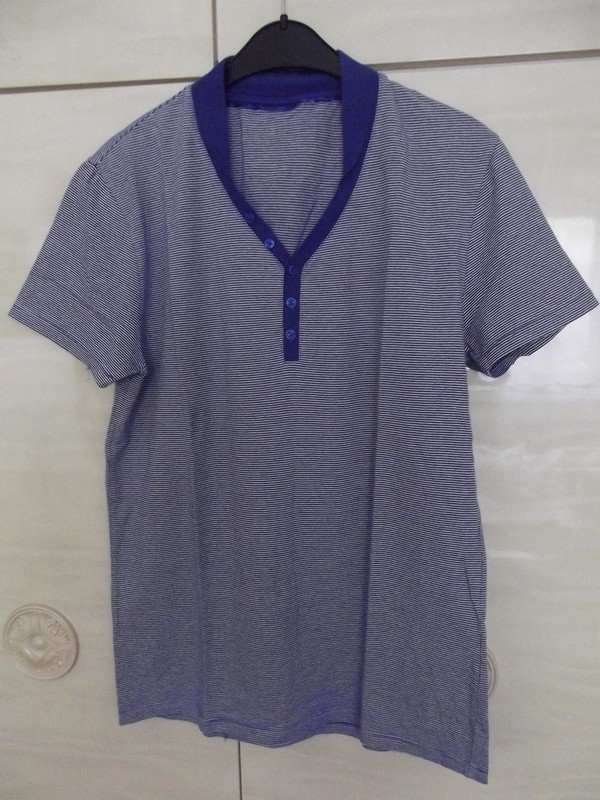 Sehr schönes kurzarm Shirt