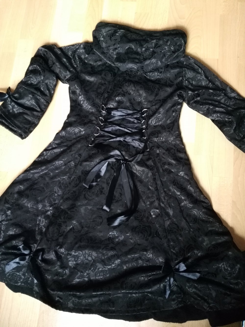 Alice Rose Coat Gothic Mantel