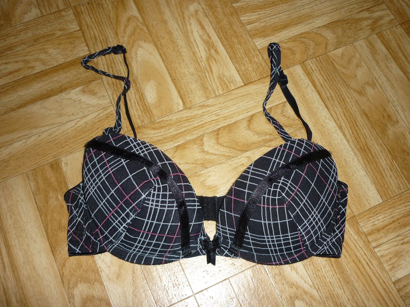 H&M Push-up BH schwarz kariert Größe 70A