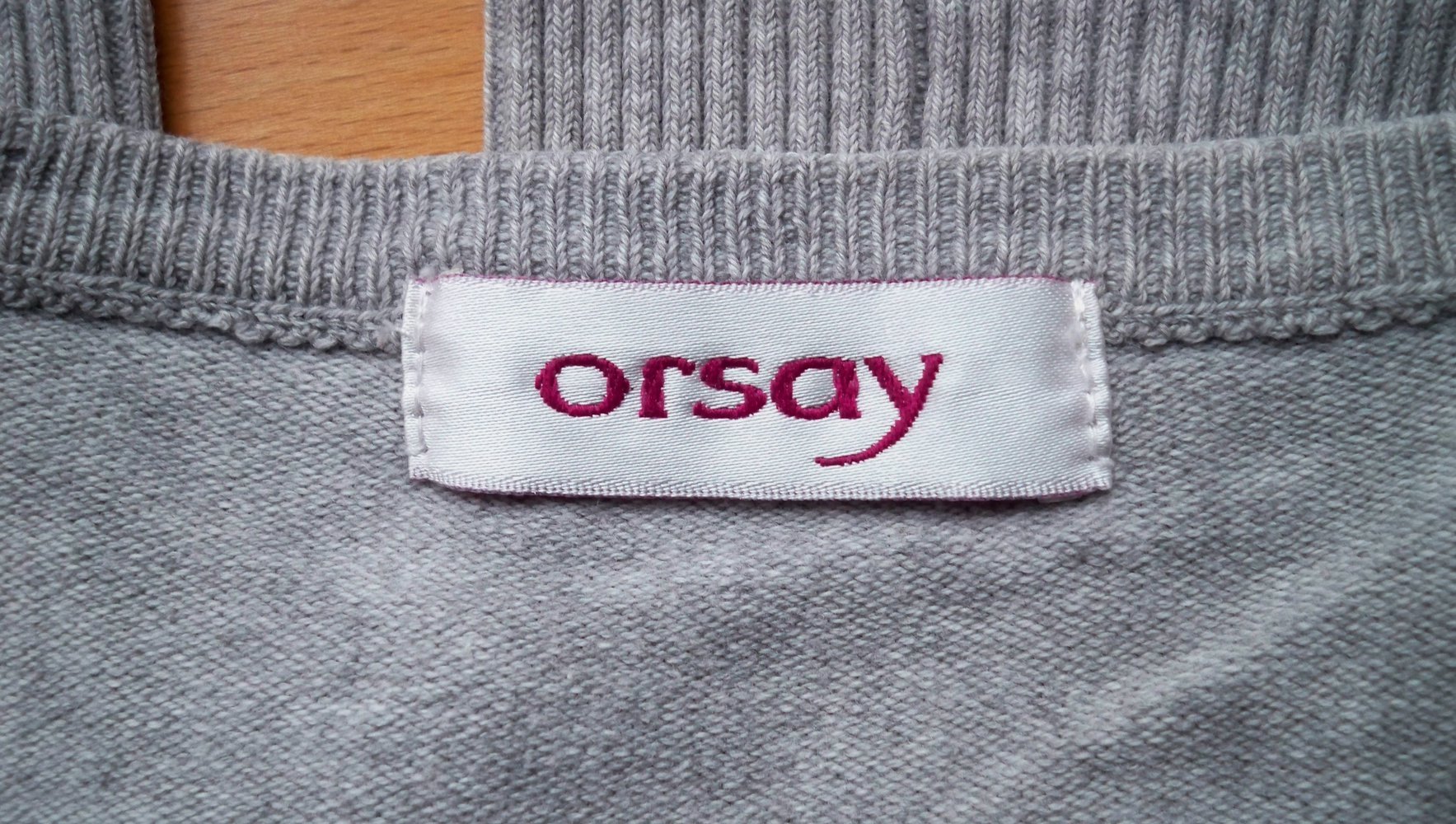 Grauer Cardigan von Orsay !