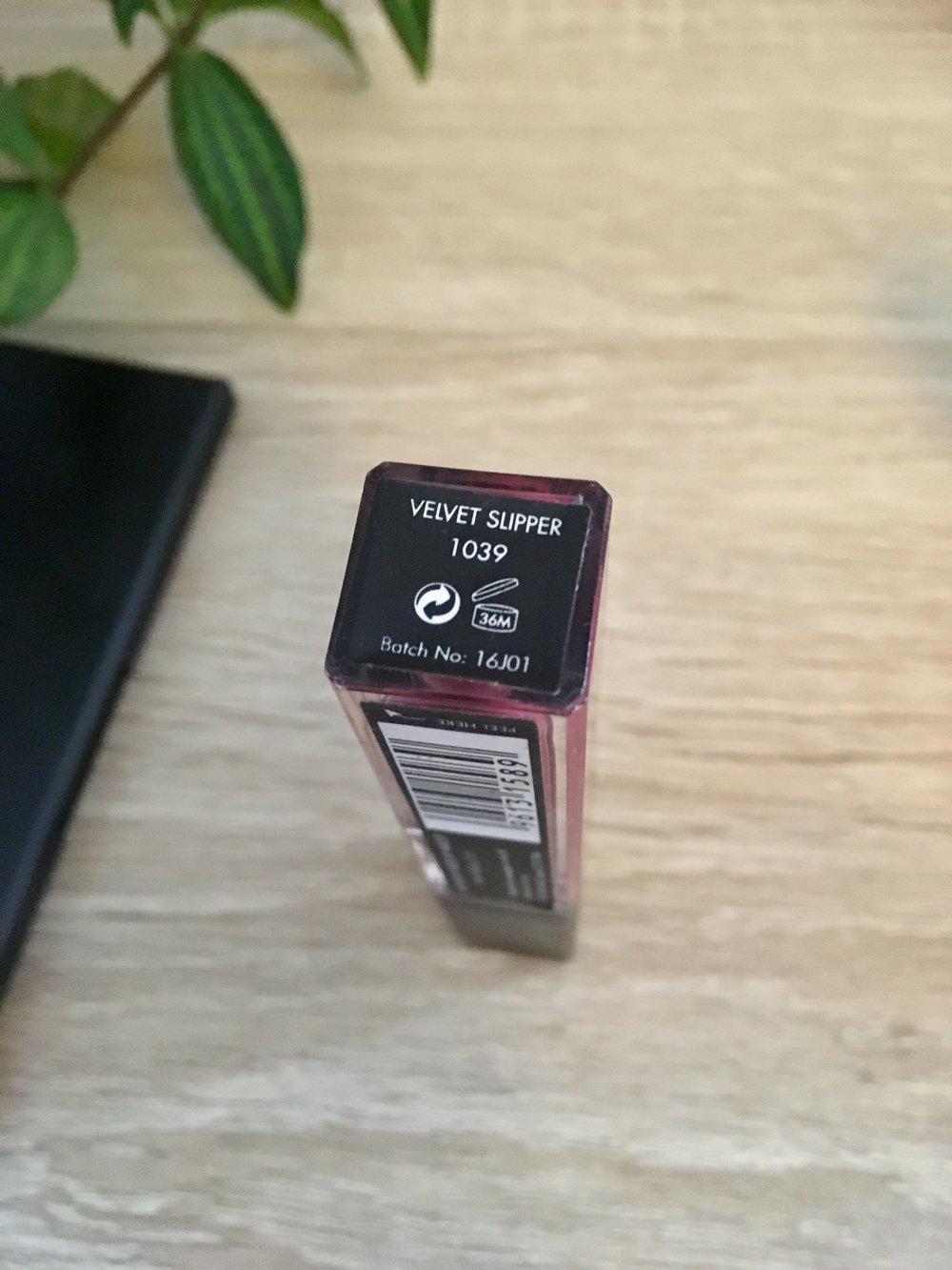 Set sleek Matte me lip cream velvet slipper und Au Naturell Lidschatten eyeshadow Palette 