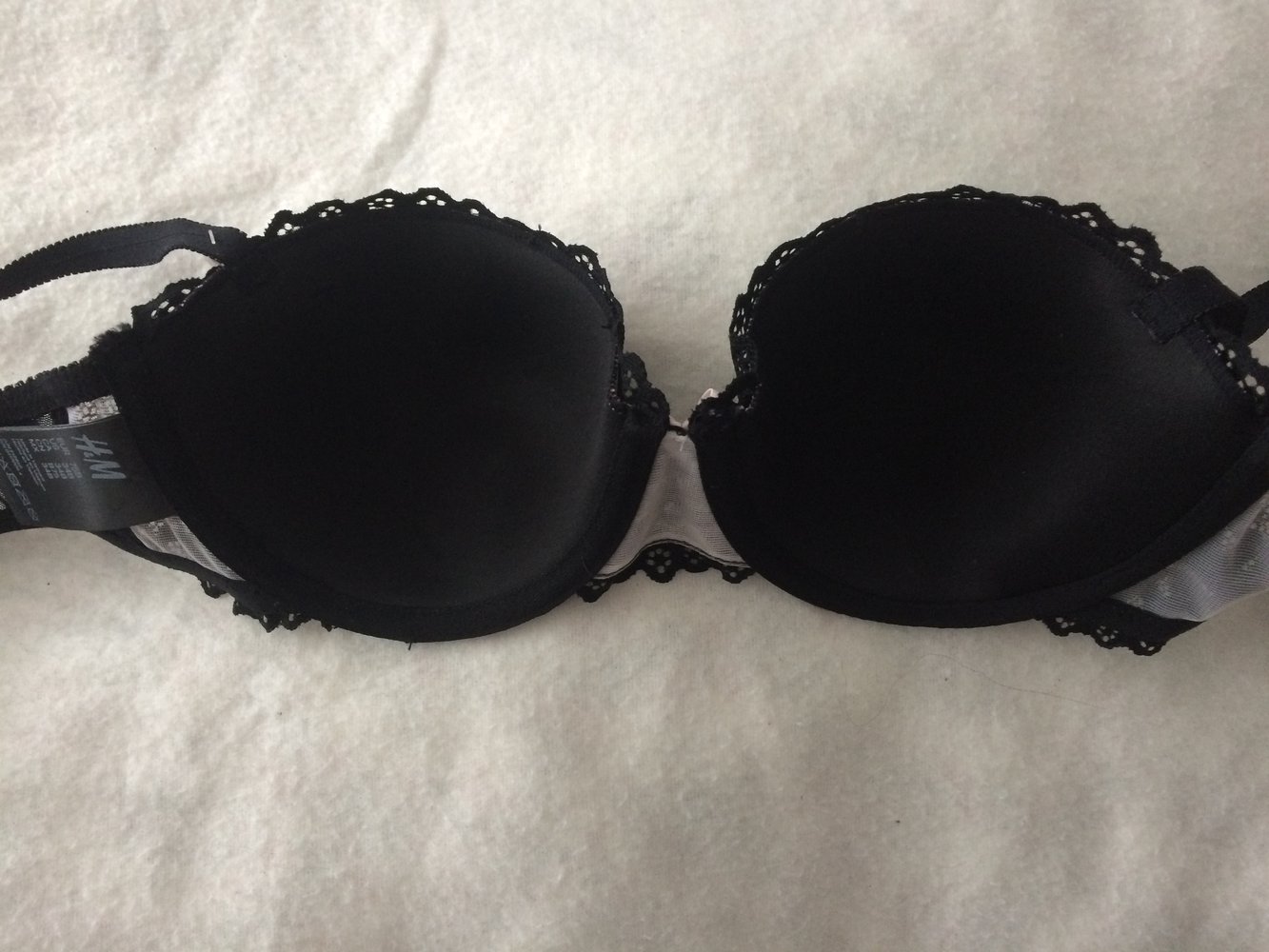 Push-up-BH aus Spitze Schwarz Puder NEU