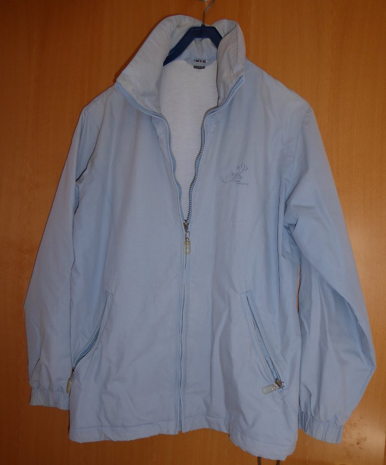 XS.EXES hellblaue Übergangsjacke