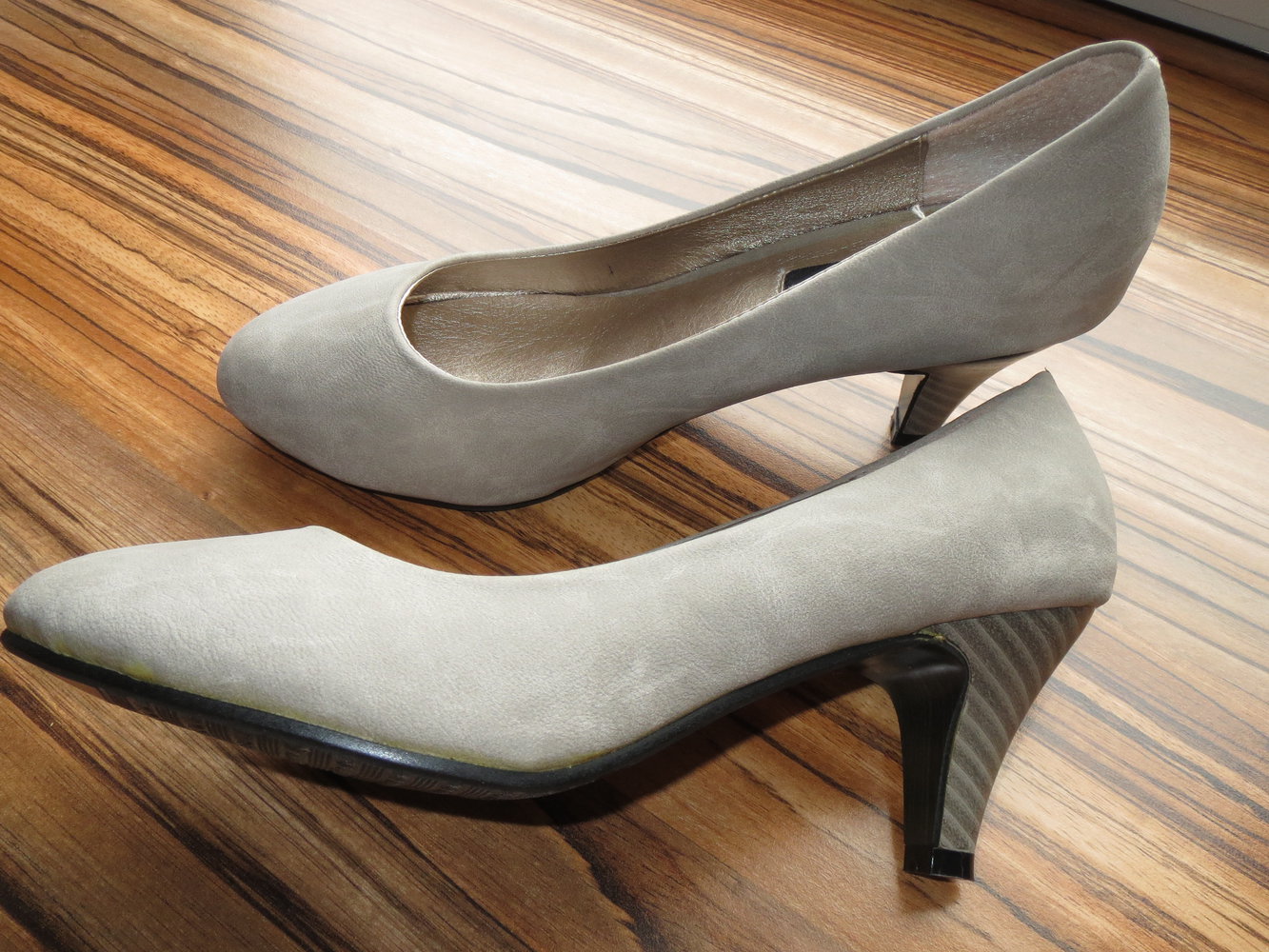 Pumps, Gr.37, grau-beige