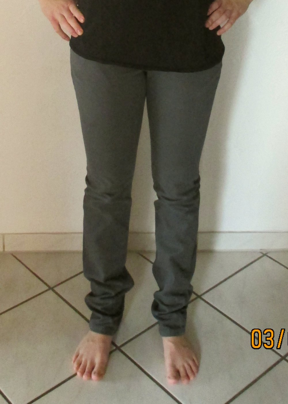 Lange dunkelgraue Hose von Only, Gr. S