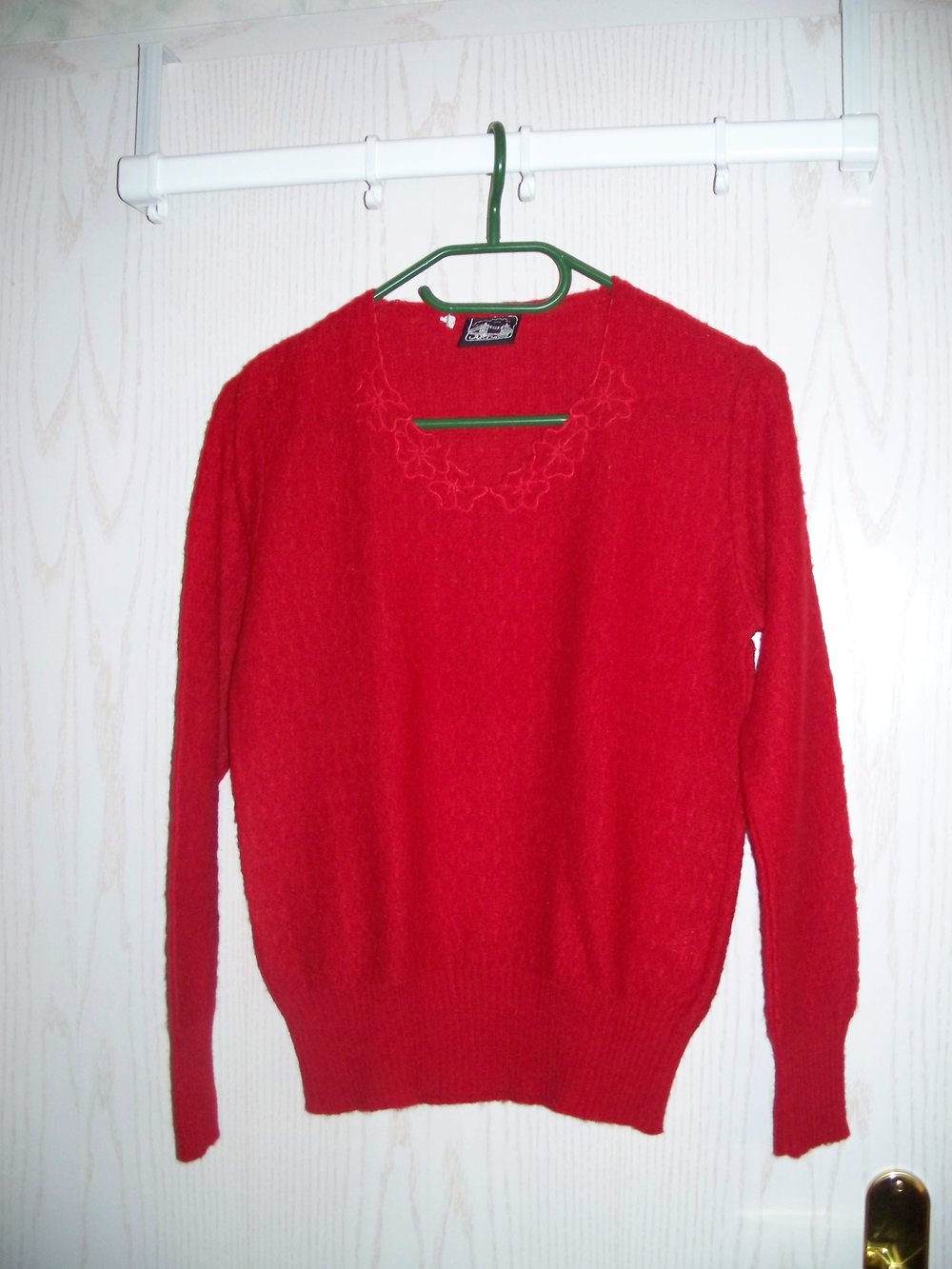 VINTAGE// Roter Pullover mit Blumen/ Blüten von *M. Davis*