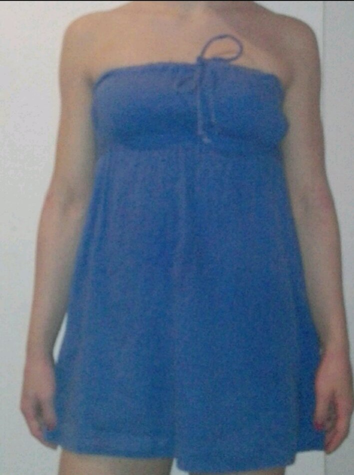 Schulterfreies Kleid Größe M