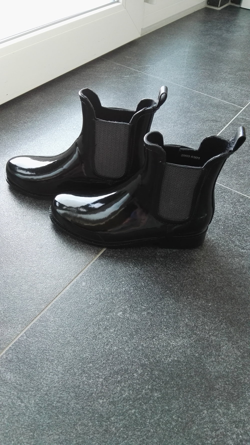 Gummistiefel halb kurz  Stiefeletten schwarz 
