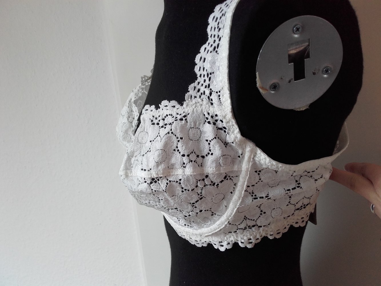 weißer durchscheinender Spitzen BH von Elbrina, 90D